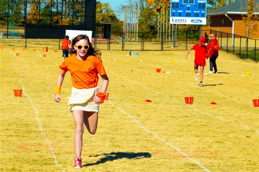 Students enjoy field day